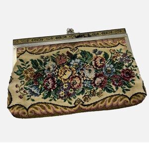 Vintage mid century petite point floral needlepoint kiss lock clutch bag